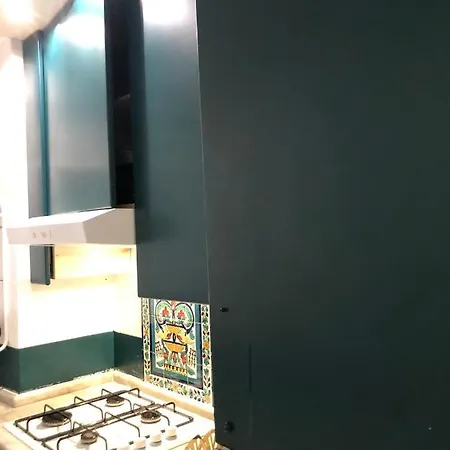 With One Bedroom In Roma, With Wonderful City View And Wifi Apartament Rzym